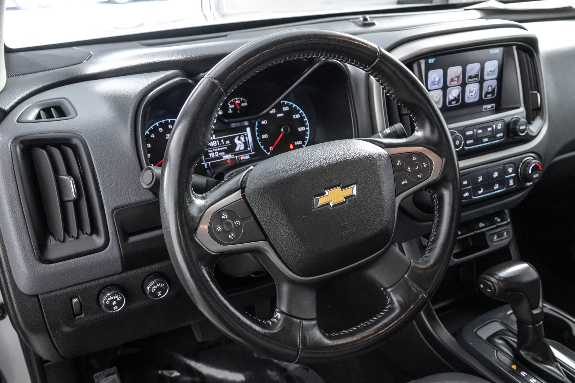 Used 2017 Chevrolet Colorado Z71 AWD/4WD image 33