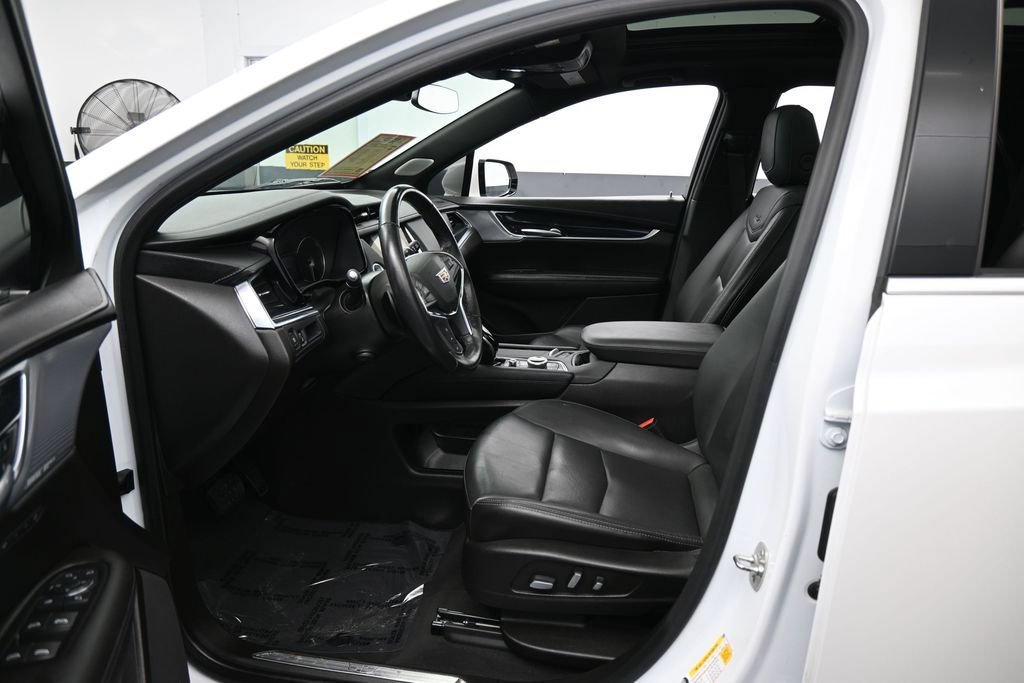 Used 2024 Cadillac XT5 Premium Luxury FWD image 10