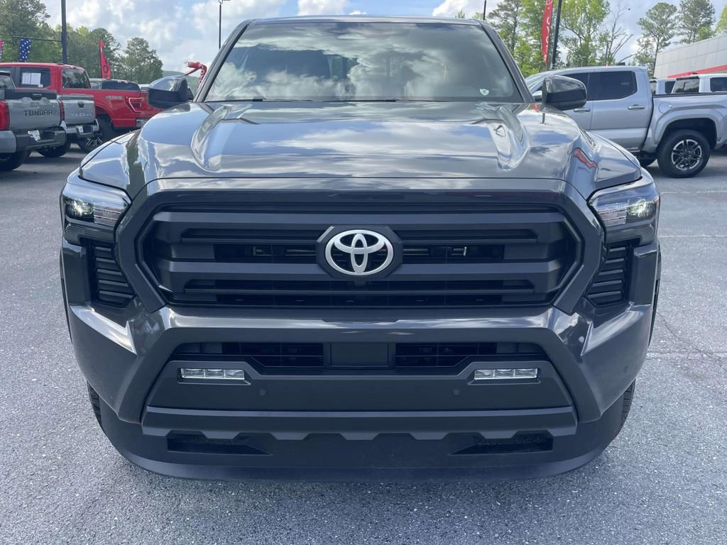 Used 2024 Toyota Tacoma SR5 w/ SR5 Upgrade Package image 7