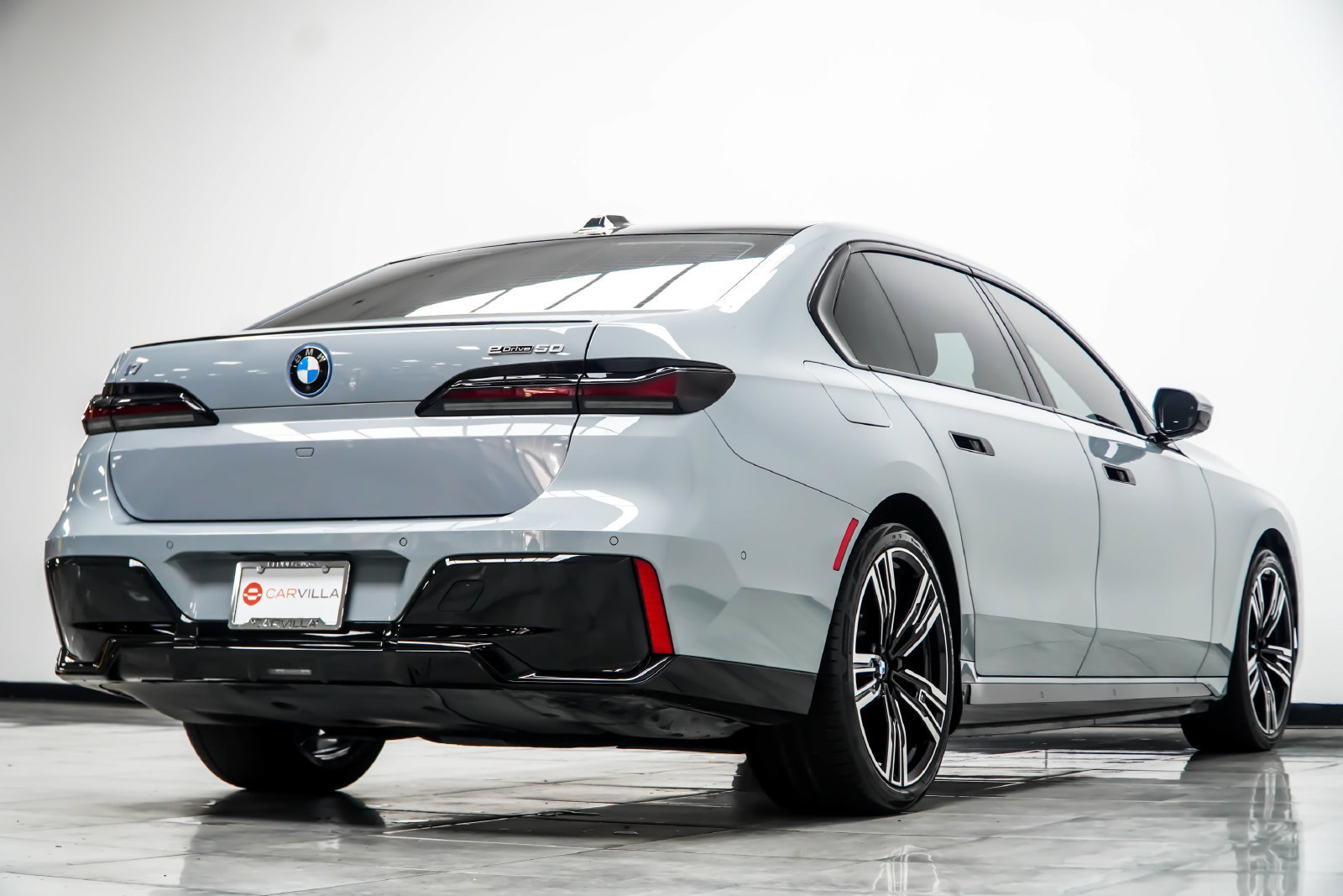 Used 2024 BMW i7 eDrive50 w/ M Sport Package RWD image 16