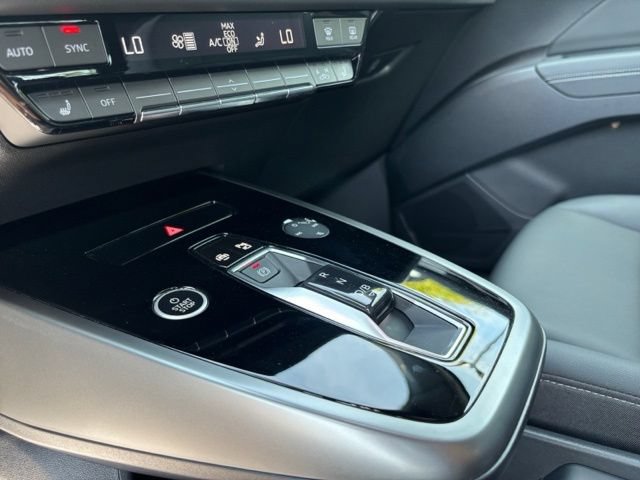 Used 2023 Audi Q4 e-tron Premium Plus AWD/4WD image 20