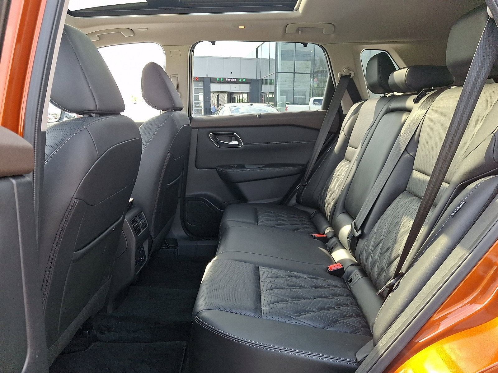 Certified 2023 Nissan Rogue Platinum w/ Platinum Premium Package image 11