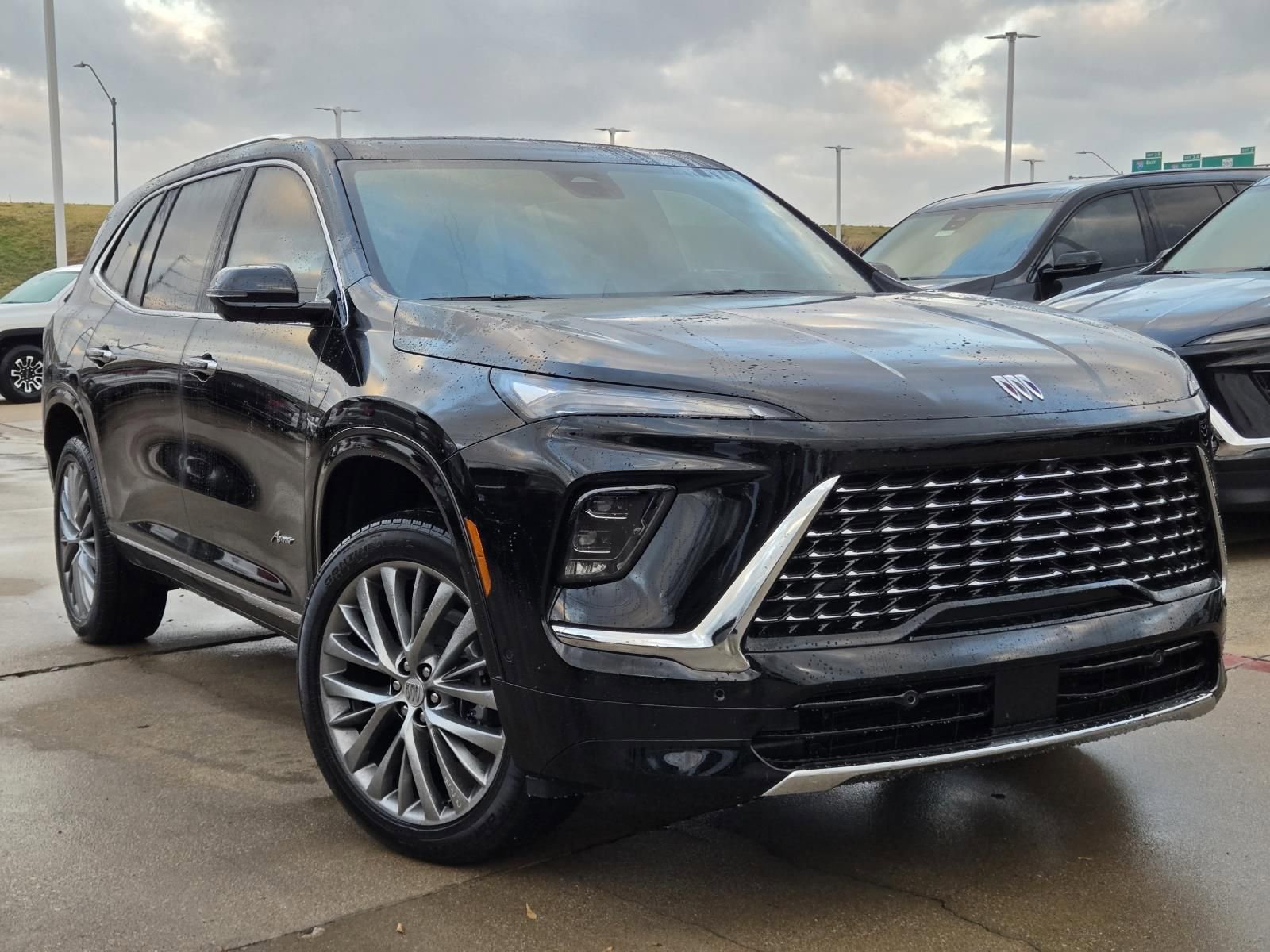 Used 2026 Buick Enclave Avenir w/ Super Cruise Package image 1