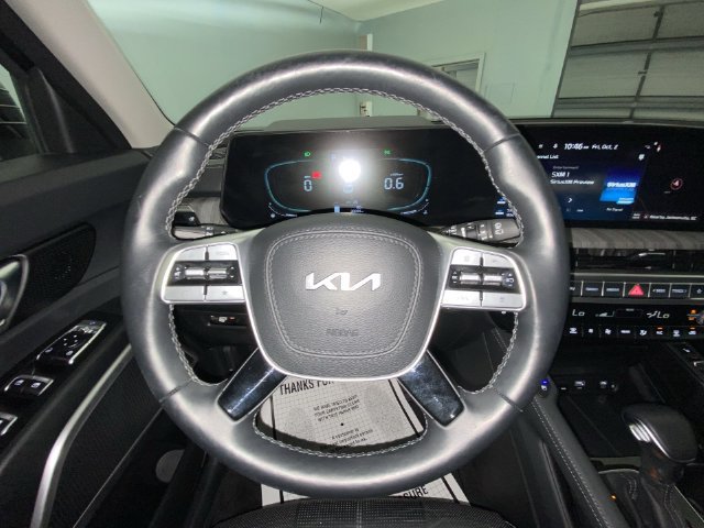 Used 2024 Kia Telluride EX w/ EX Captain's Chair Package AWD/4WD image 14