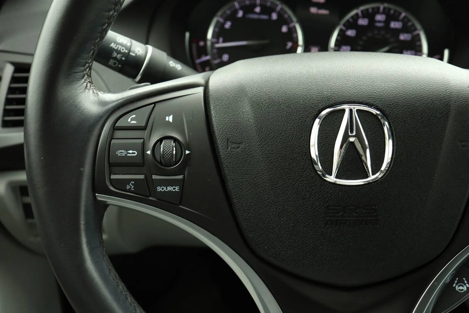 Used 2020 Acura MDX FWD image 22