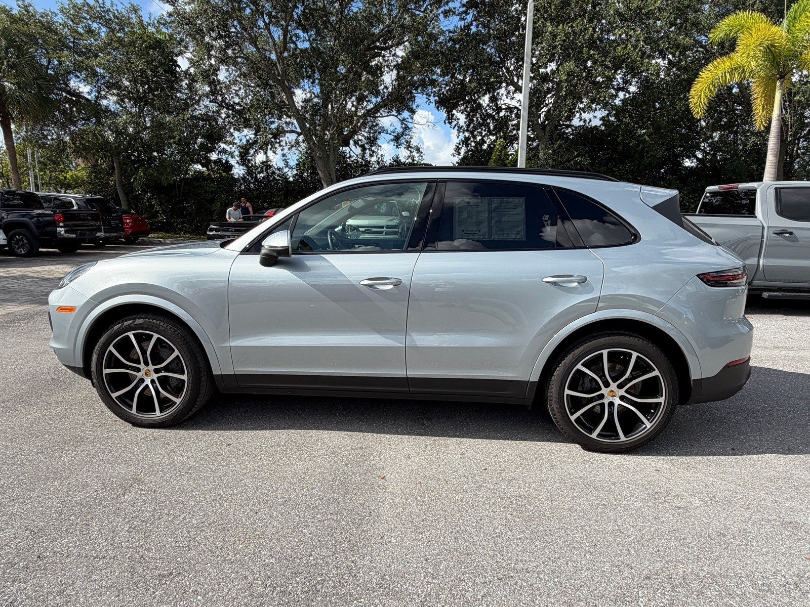 Used 2021 Porsche Cayenne S AWD/4WD image 4