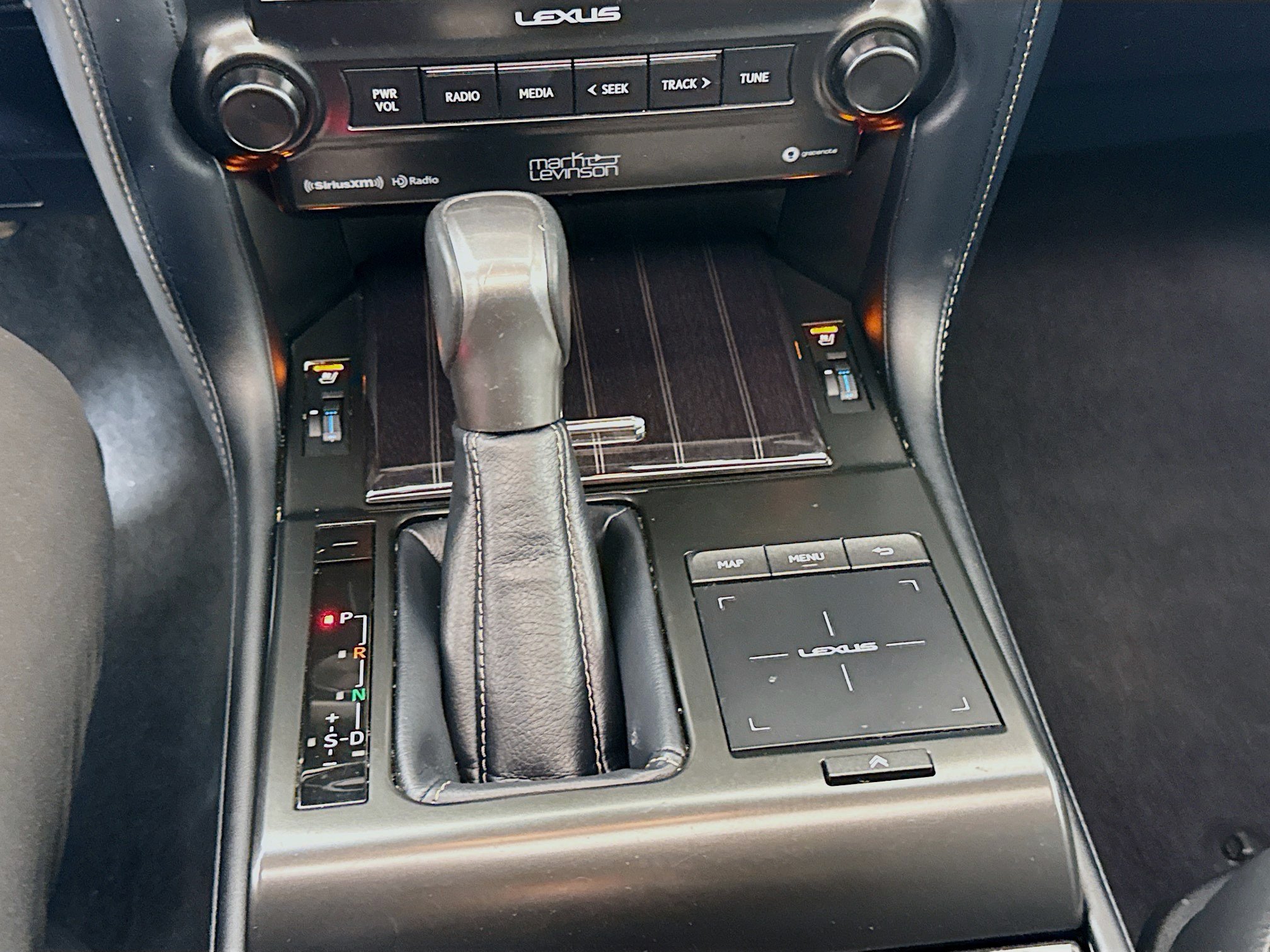 Used 2023 Lexus GX 460 Luxury w/ Sport Design Package AWD/4WD image 19