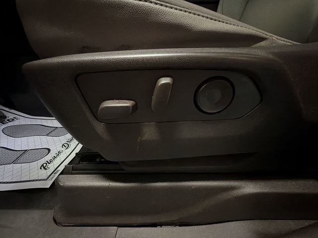 Used 2022 Chevrolet Tahoe LT w/ Luxury Package image 12