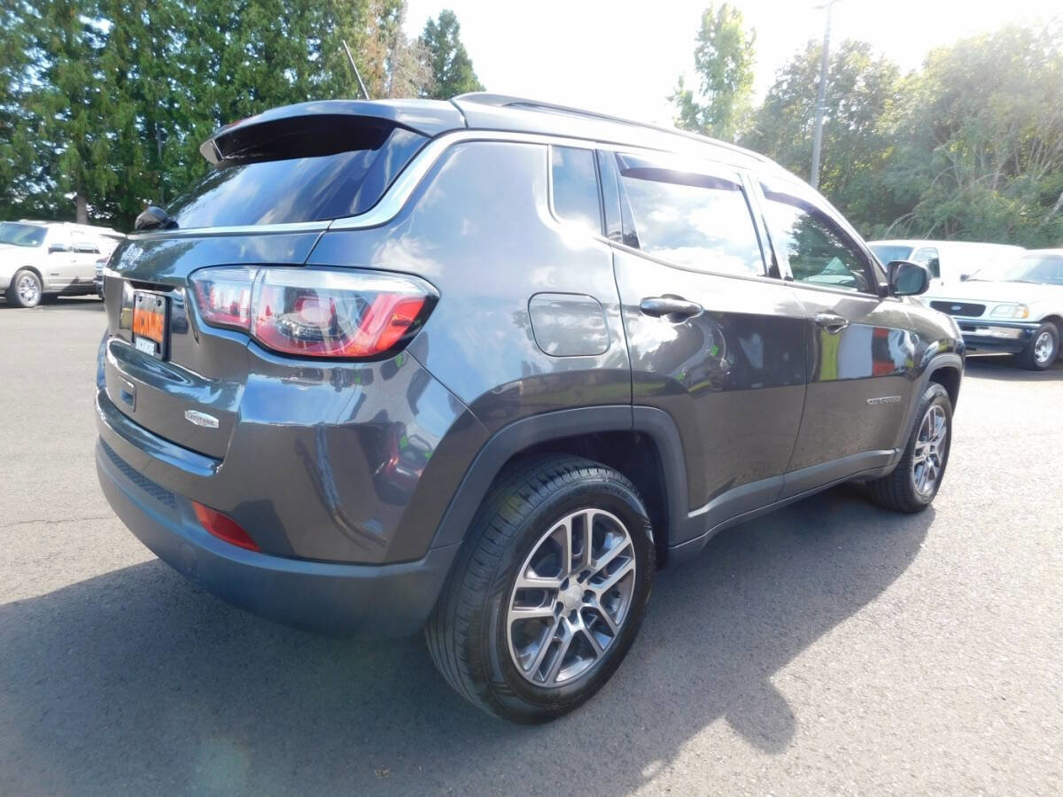 Used 2017 Jeep Compass Latitude w/ Popular Equipment Group image 2