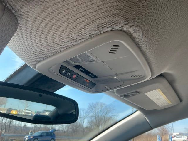 Used 2016 Chevrolet Malibu LT image 30