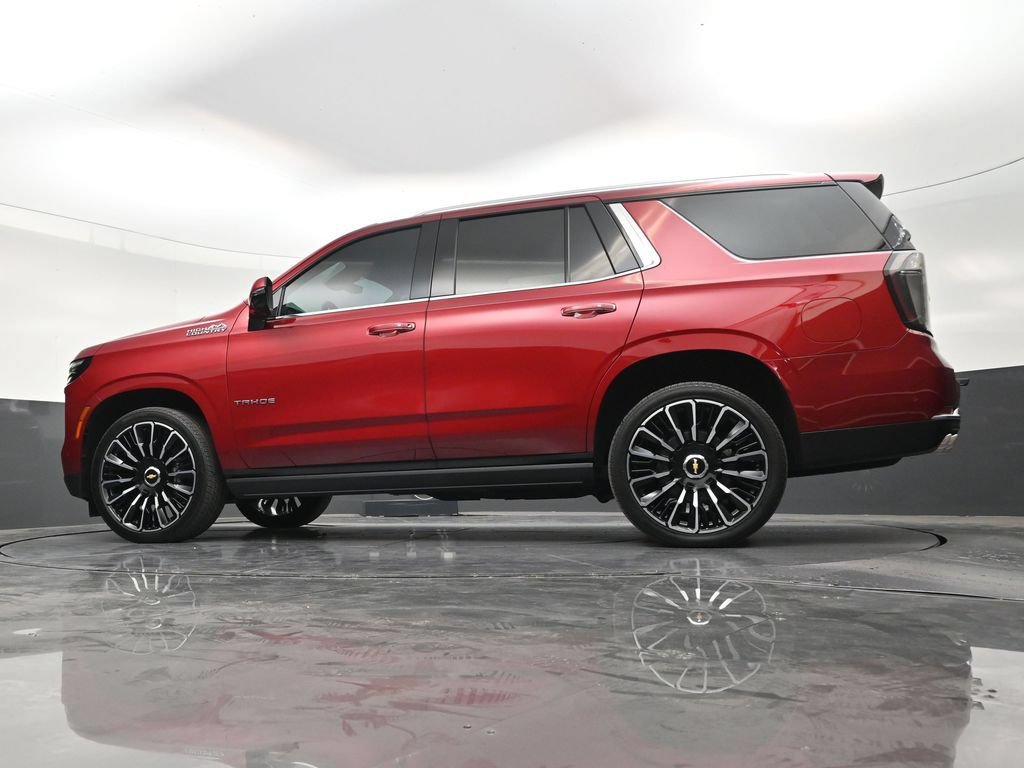 Used 2025 Chevrolet Tahoe High Country AWD/4WD image 21