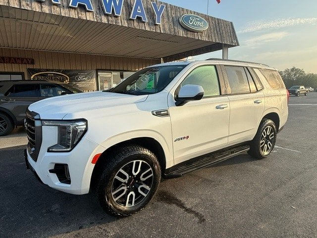 Used 2023 GMC Yukon AT4 AWD/4WD image 2