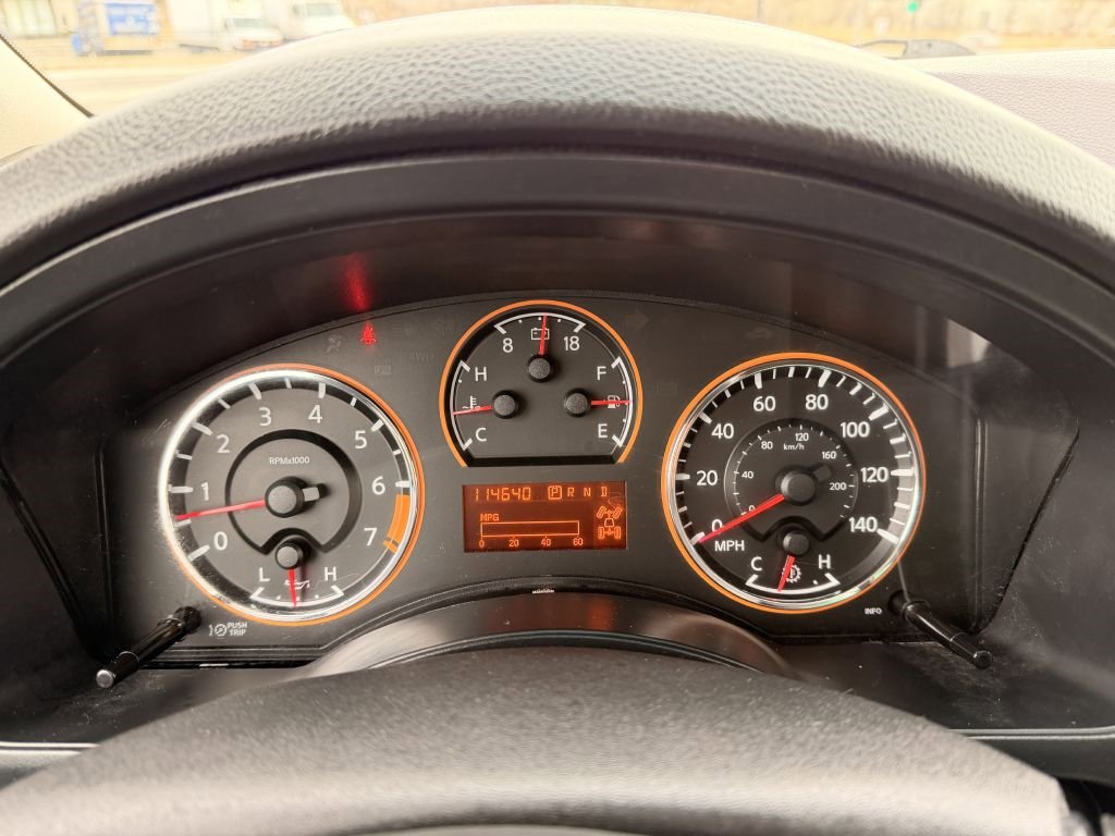 Used 2015 Nissan Armada Platinum image 27