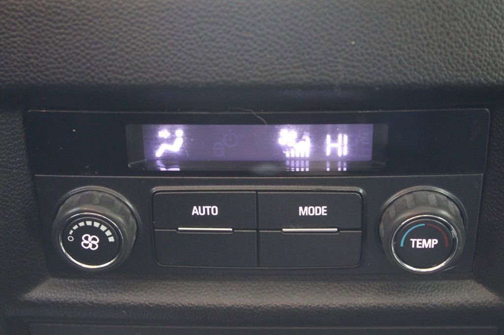 Used 2018 Chevrolet Traverse LT image 30