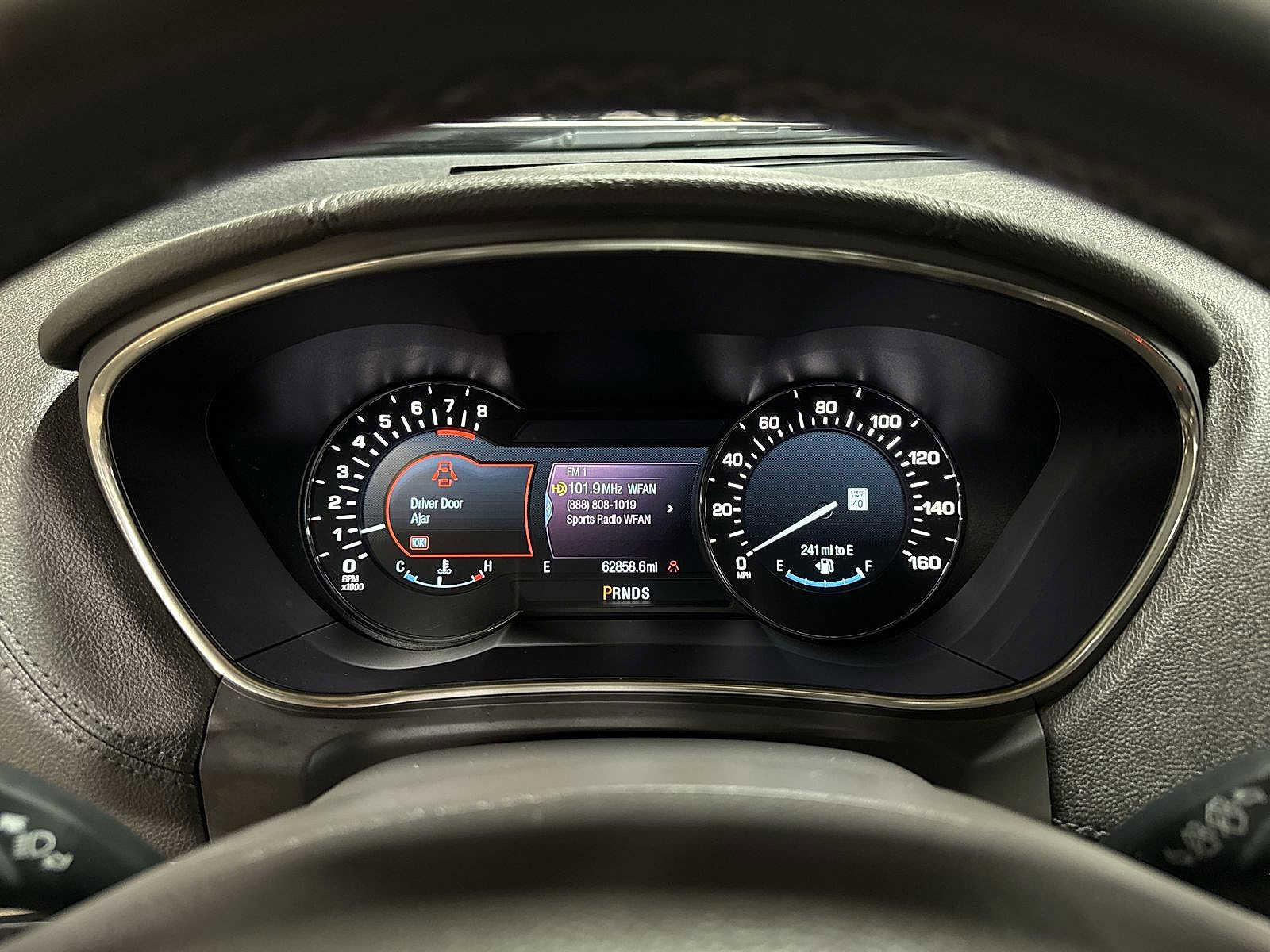 Used 2016 Lincoln MKX Reserve w/ Cargo Accessories Package image 33