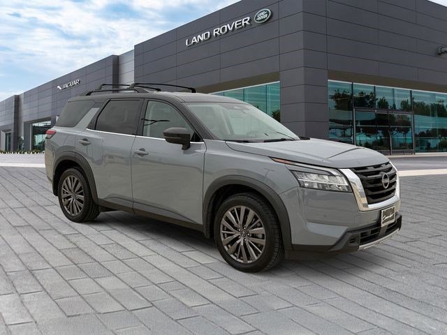 Used 2024 Nissan Pathfinder SL w/ SL Premium Package FWD image 7
