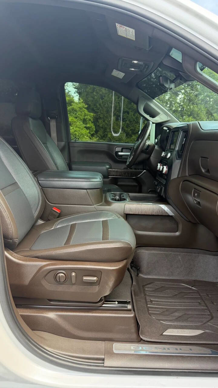 Used 2023 GMC Sierra 3500 Denali w/ Technology Package AWD/4WD image 30