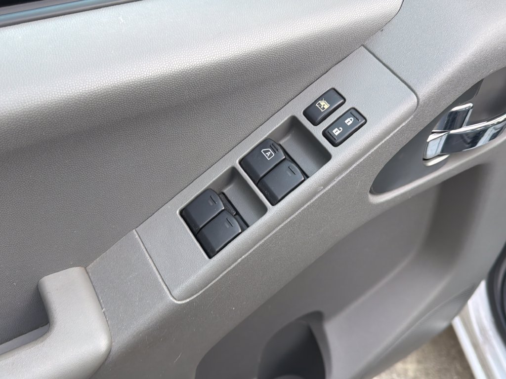Used 2019 Nissan Frontier SV w/ Value Truck Package AWD/4WD image 16