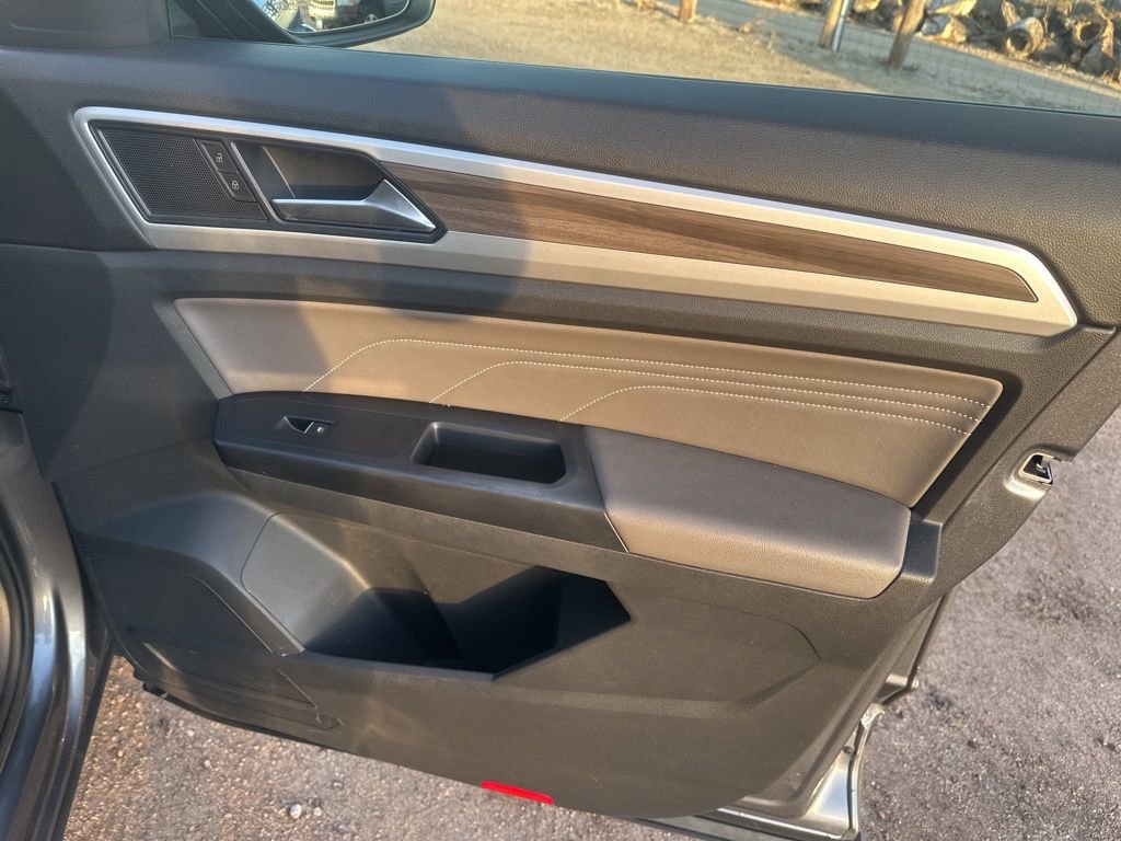 Used 2021 Volkswagen Atlas SEL image 12