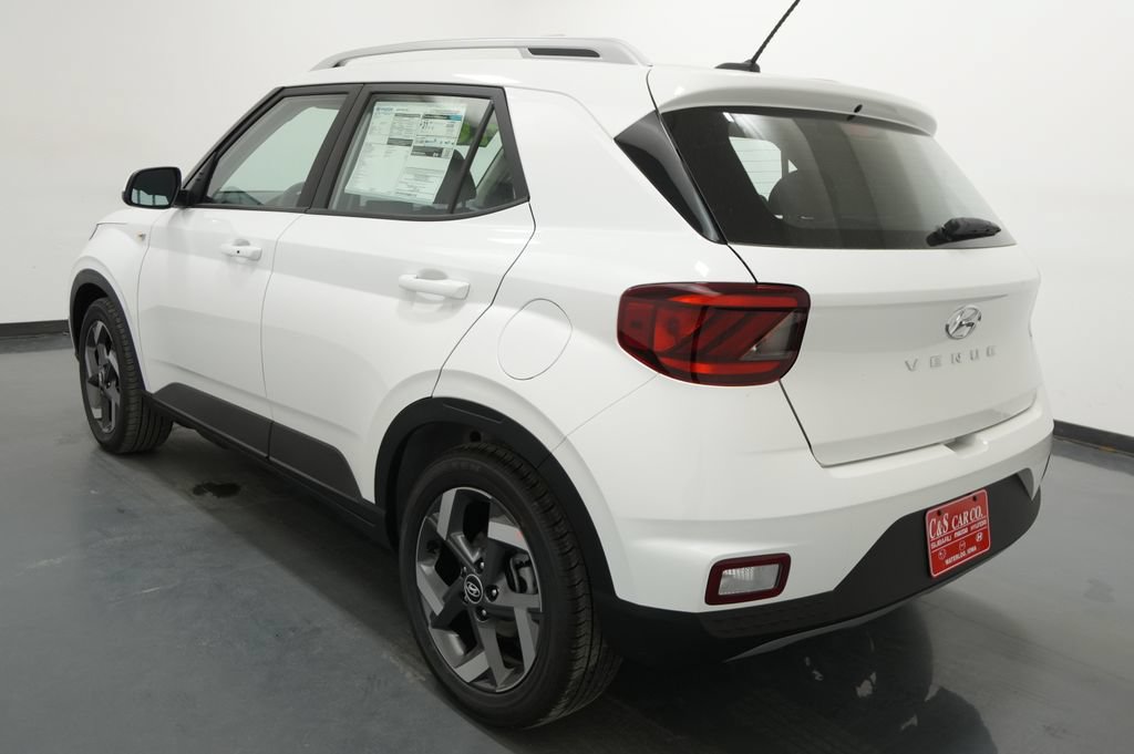 New 2026 Hyundai Venue SEL FWD image 6