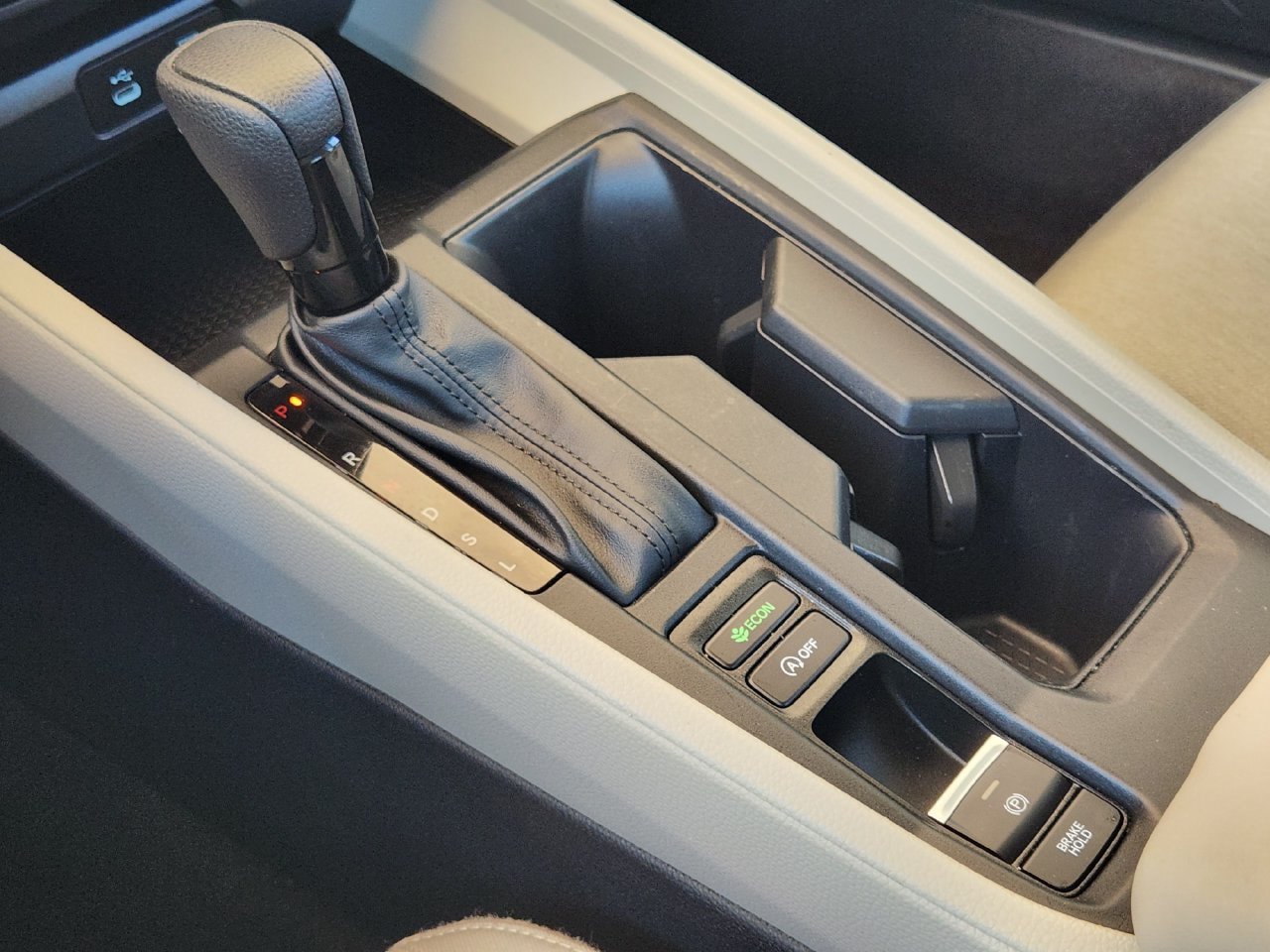 Used 2024 Honda Accord EX image 19