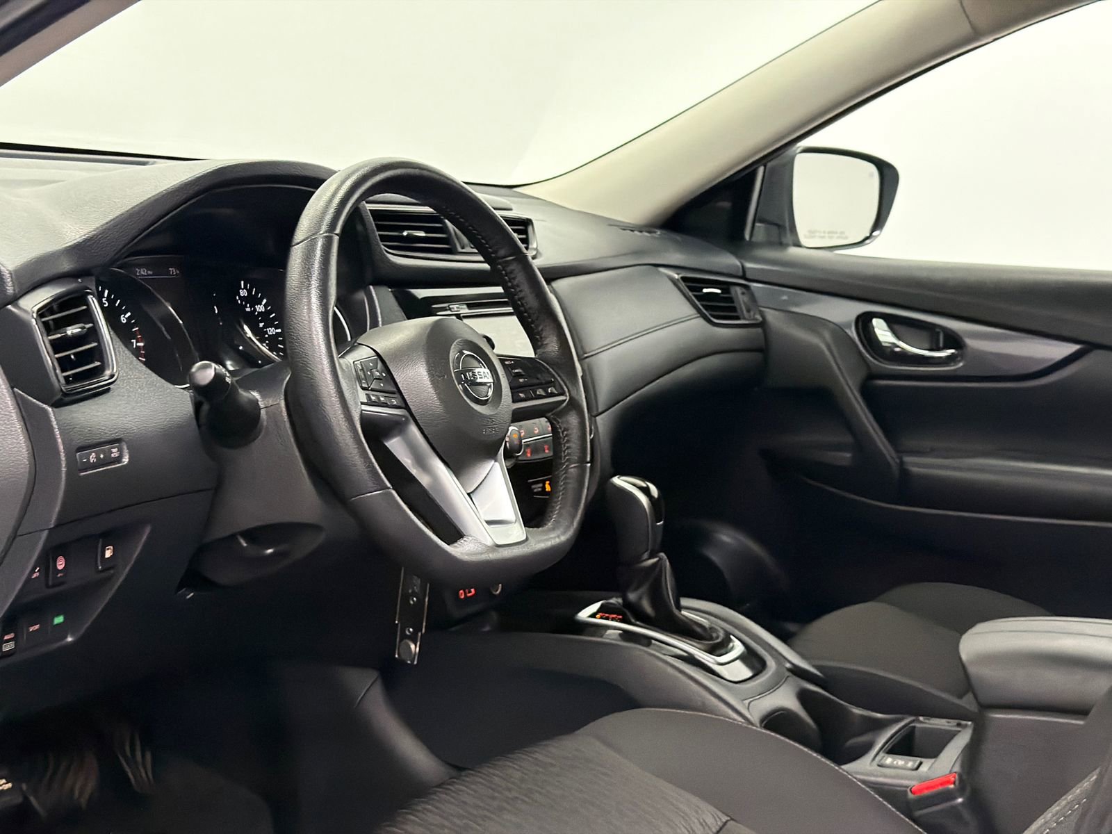 Used 2020 Nissan Rogue S w/ Special Edition Package AWD/4WD image 13