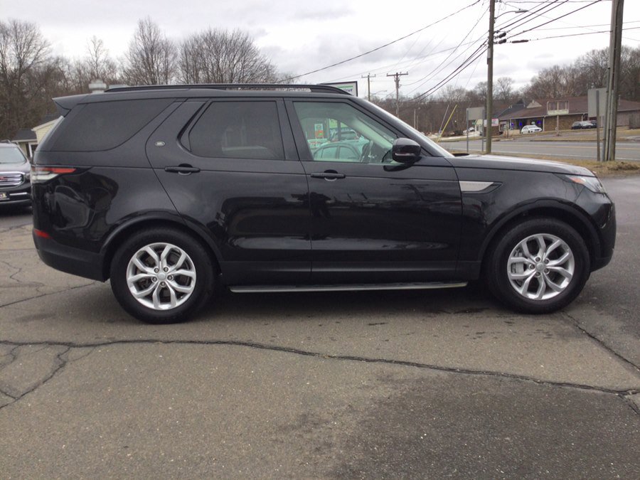 Used 2018 Land Rover Discovery SE image 5