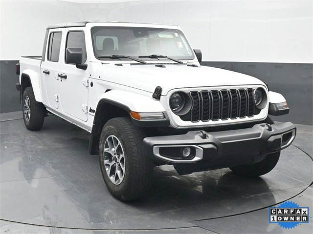 Used 2024 Jeep Gladiator Sport image 1