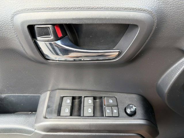 Certified 2023 Toyota Tacoma TRD Off-Road AWD/4WD image 8