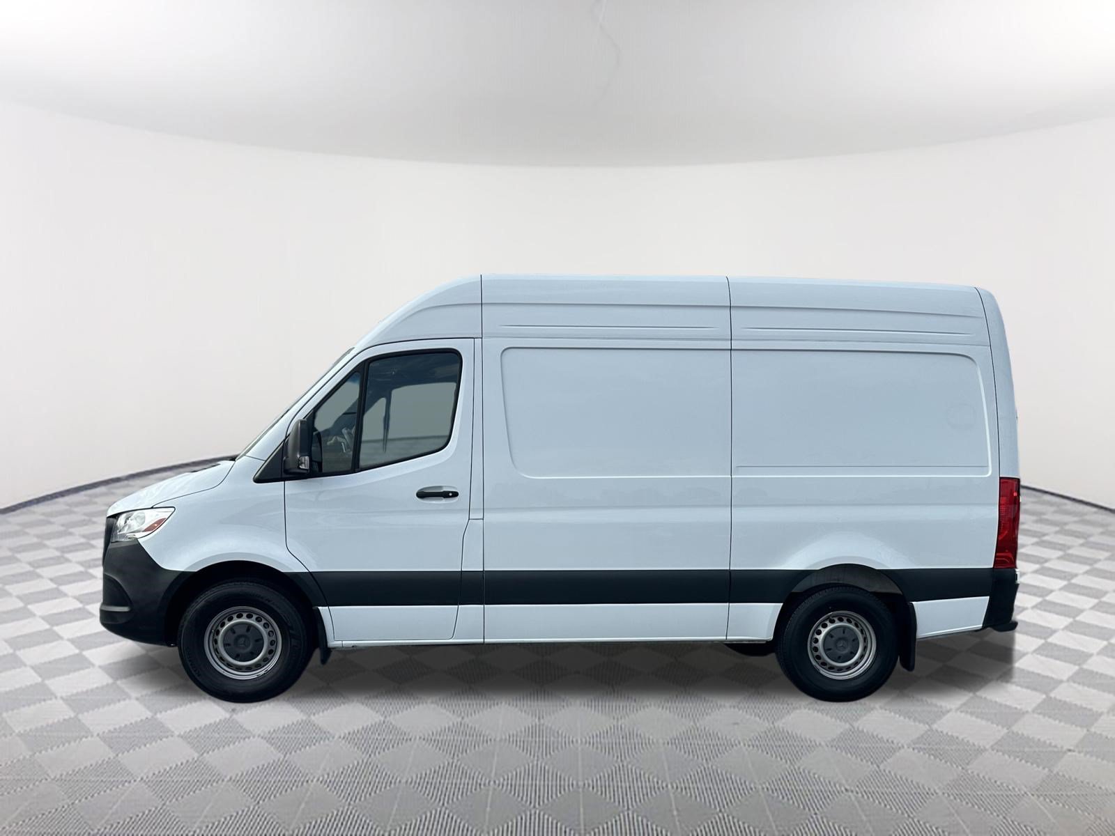 Used 2024 Mercedes-Benz Sprinter 2500 image 8