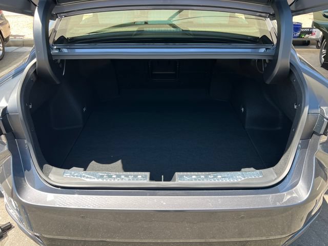 New 2026 Lexus ES 500e AWD/4WD image 23
