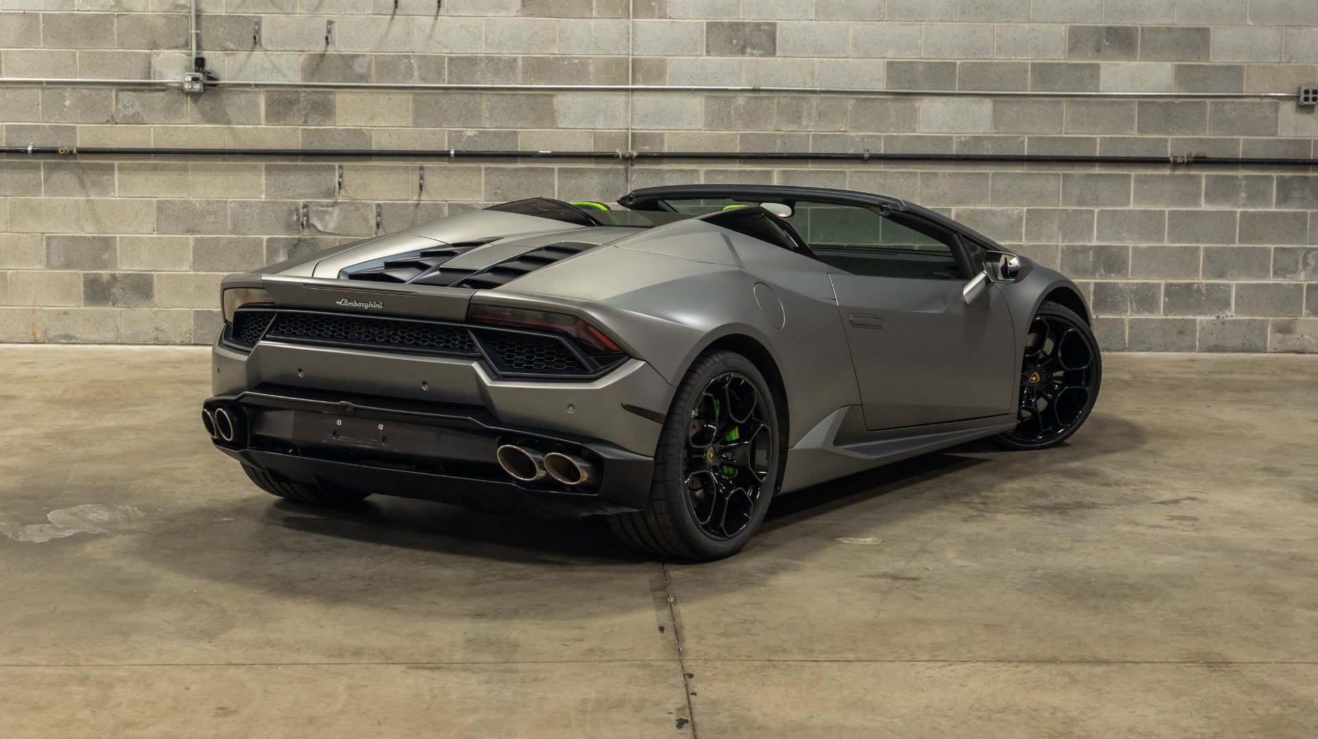 Used 2017 Lamborghini Huracan LP 580-2 RWD image 14