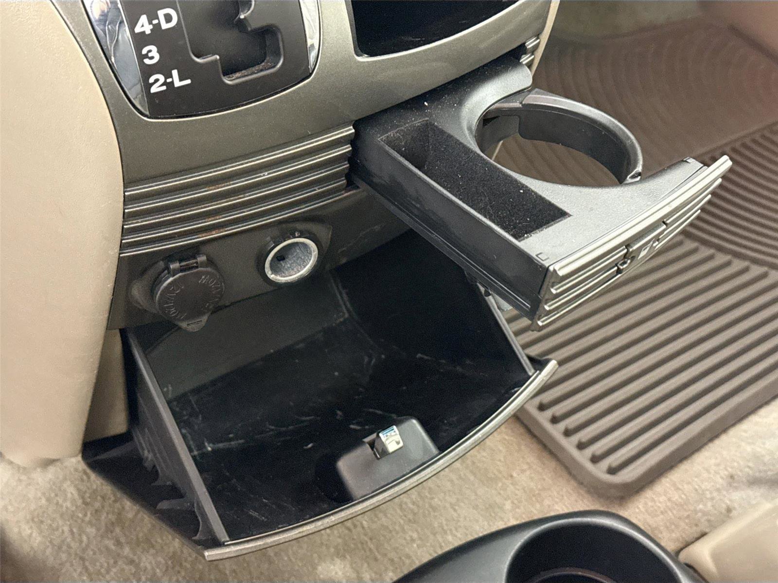 Used 2008 Toyota Sienna XLE image 26