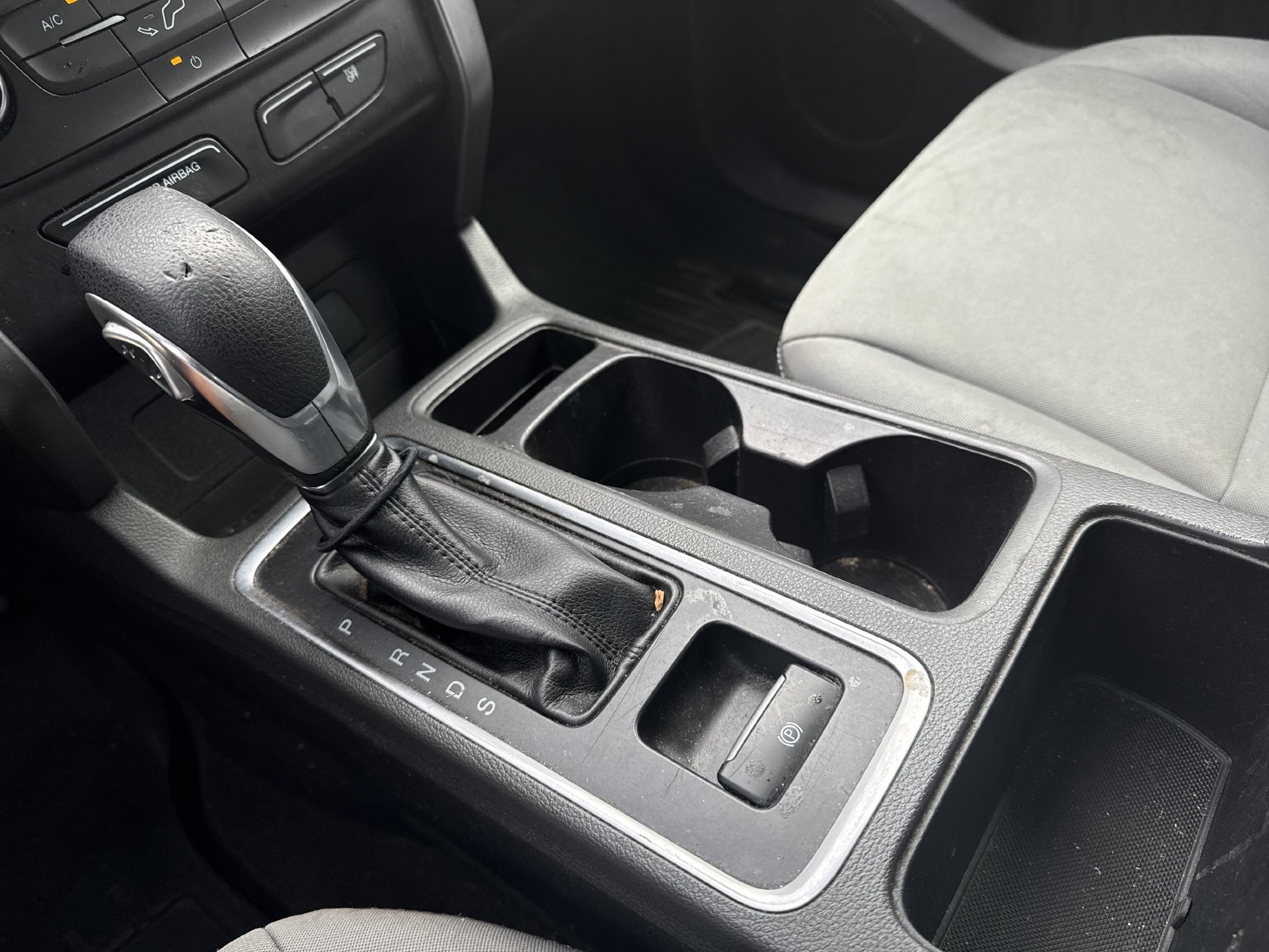 Used 2017 Ford Escape S FWD image 7
