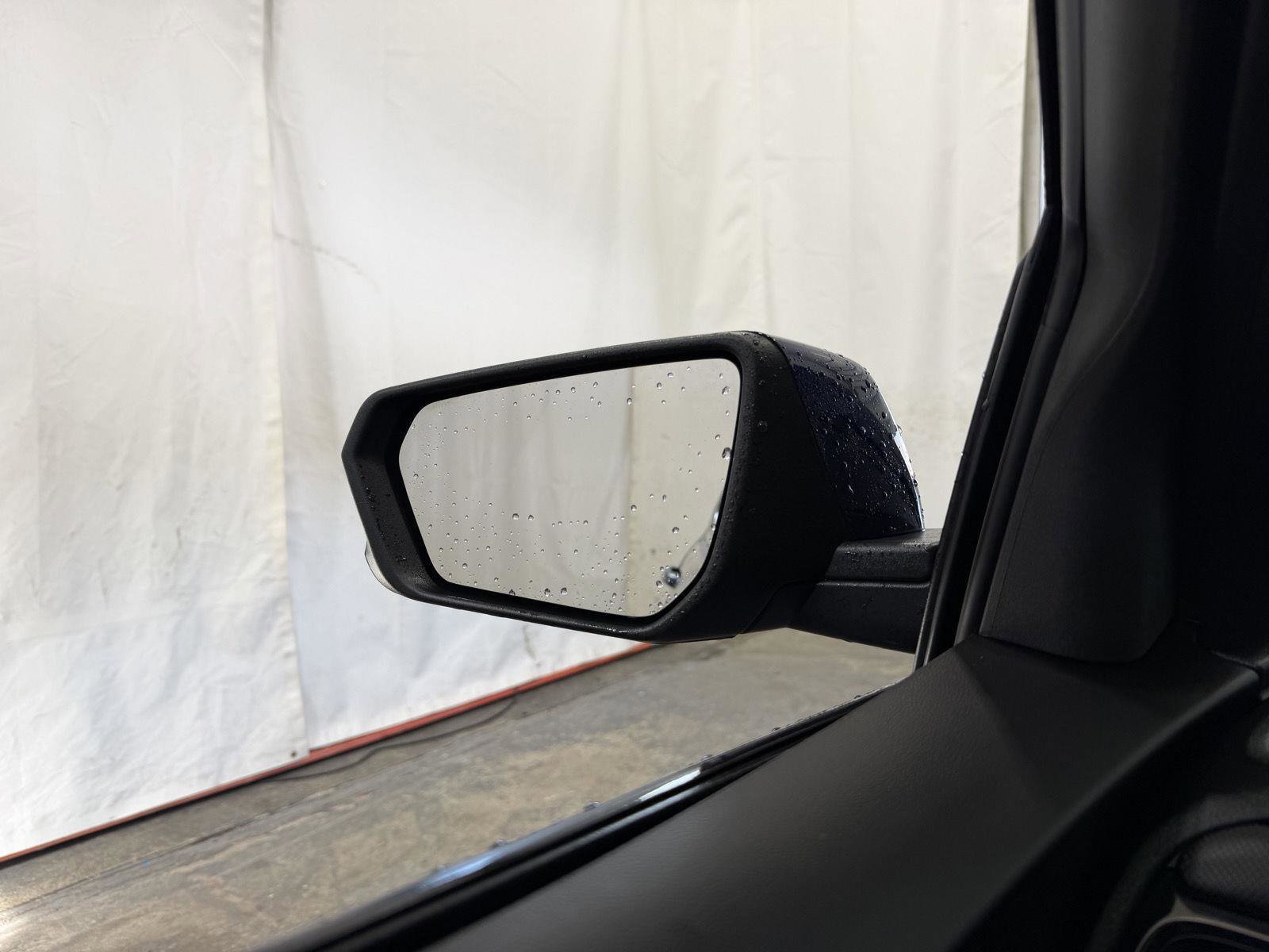 Used 2023 Chevrolet Equinox RS image 17