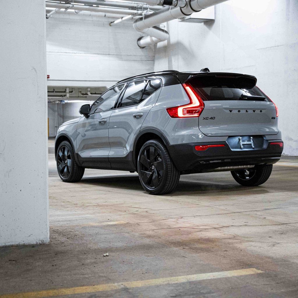 New 2026 Volvo XC40 B5 Ultra w/ Protection Package Premier image 5