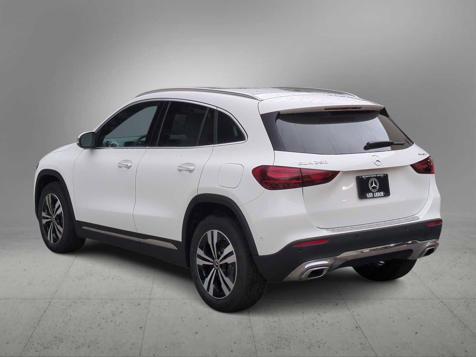 Used 2026 Mercedes-Benz GLA 250 4MATIC image 6