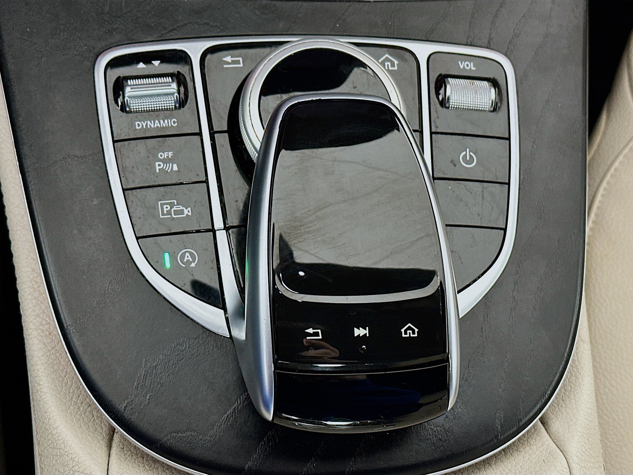 Used 2018 Mercedes-Benz E 300 image 25