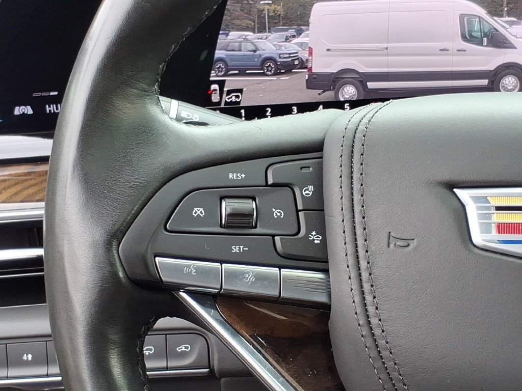 Used 2021 Cadillac Escalade Premium Luxury Platinum AWD/4WD image 22