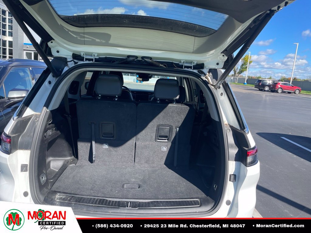 Used 2023 Jeep Grand Cherokee L Limited AWD/4WD image 14