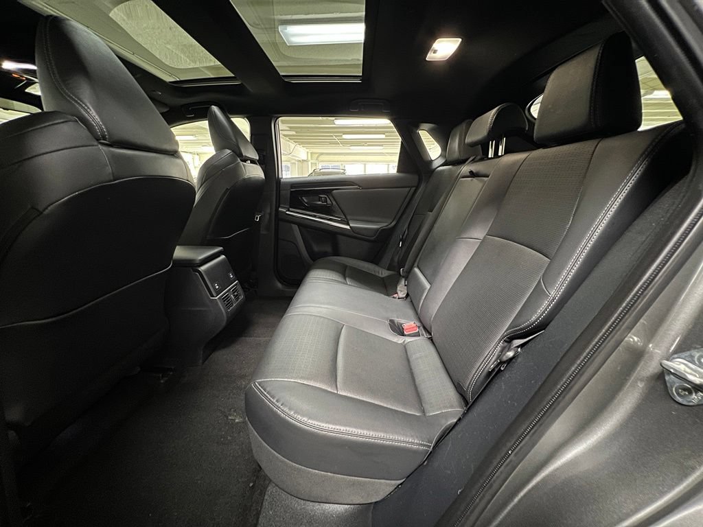 Used 2023 Toyota bZ4X FWD image 17