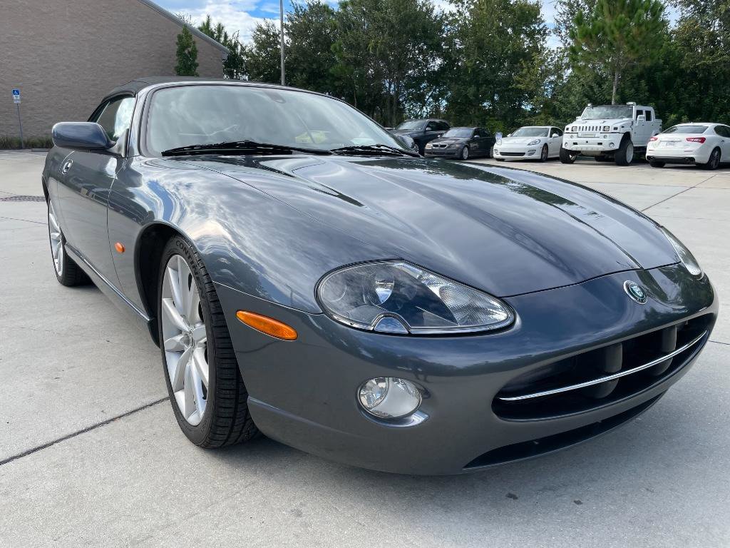 Used 2005 Jaguar XK8 Convertible image 19
