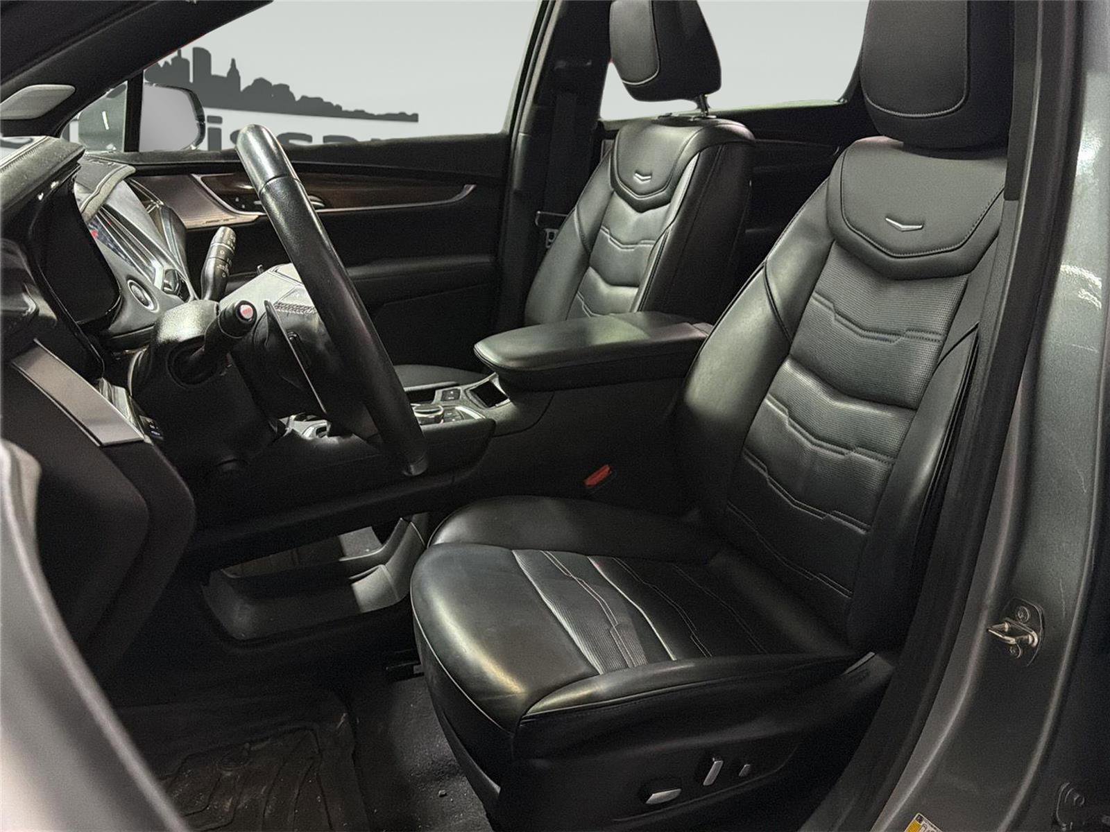 Used 2023 Cadillac XT5 Sportv w/ Platinum Package AWD/4WD image 9