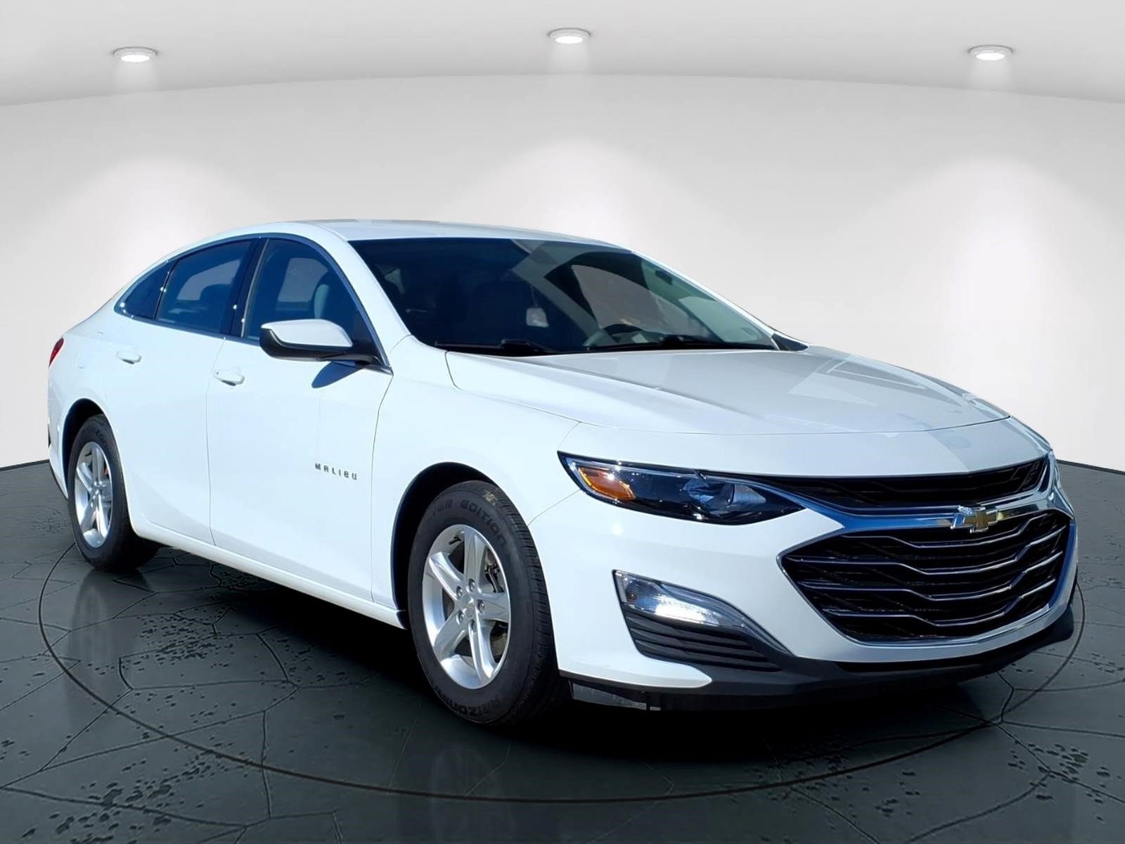 Used 2022 Chevrolet Malibu LS w/ Driver Confidence Package