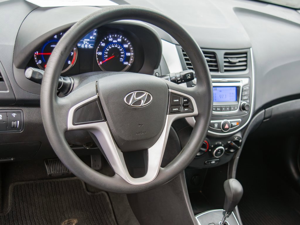 Used 2014 Hyundai Accent GS image 13
