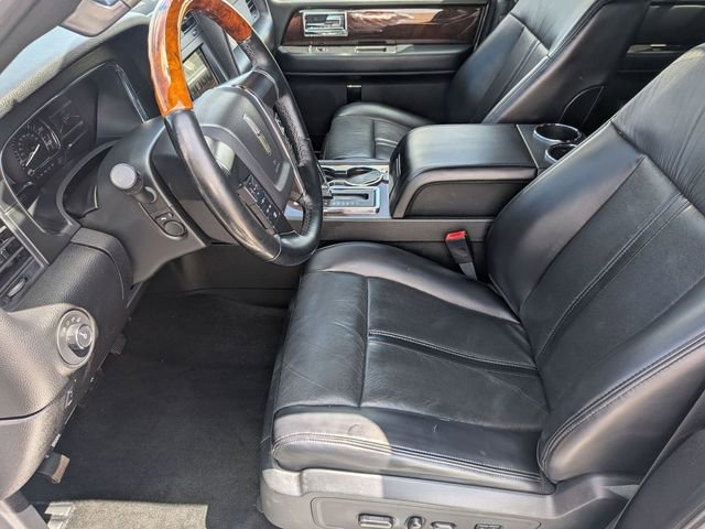 Used 2017 Lincoln Navigator Select AWD/4WD image 12