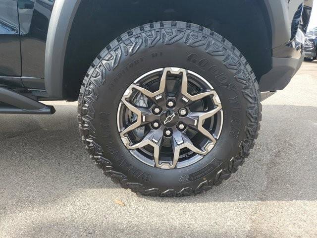 New 2026 Chevrolet Colorado ZR2 w/ Technology Package image 5