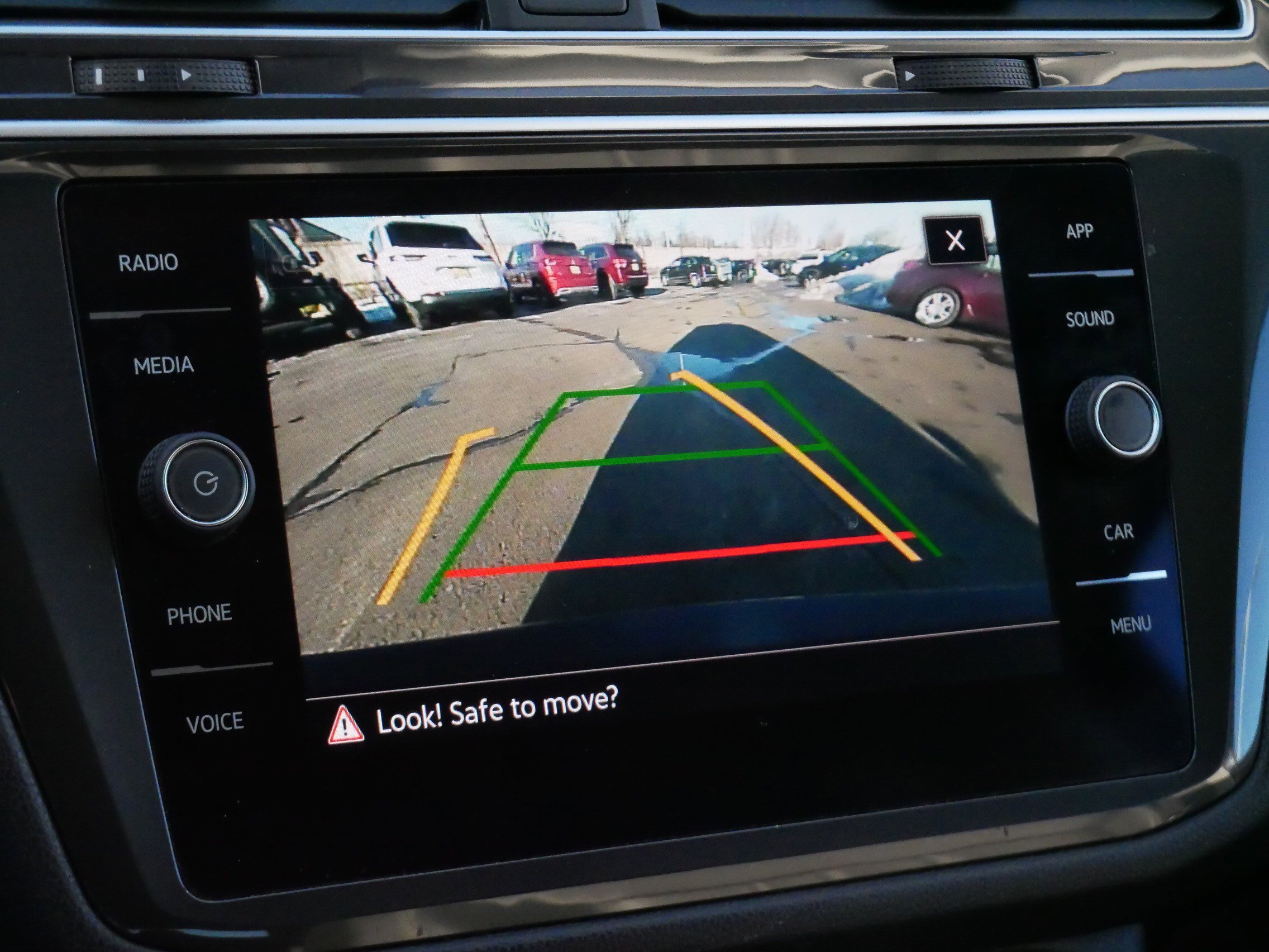 Certified 2023 Volkswagen Tiguan SE image 30