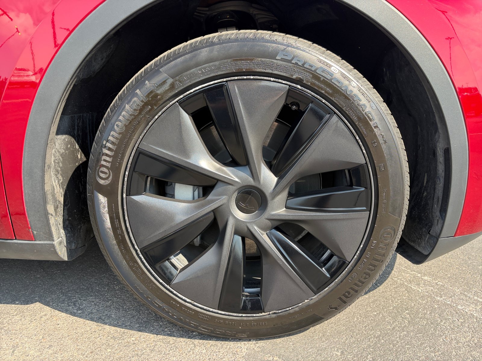 Used 2025 Tesla Model Y Long Range AWD/4WD image 29