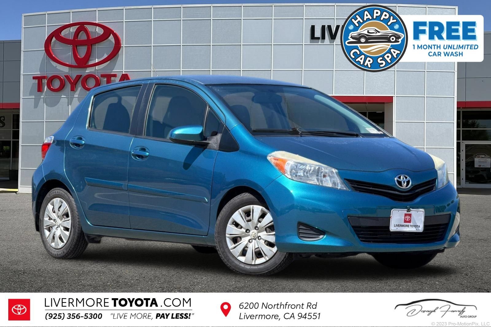 Used 2012 Toyota Yaris LE FWD image 1